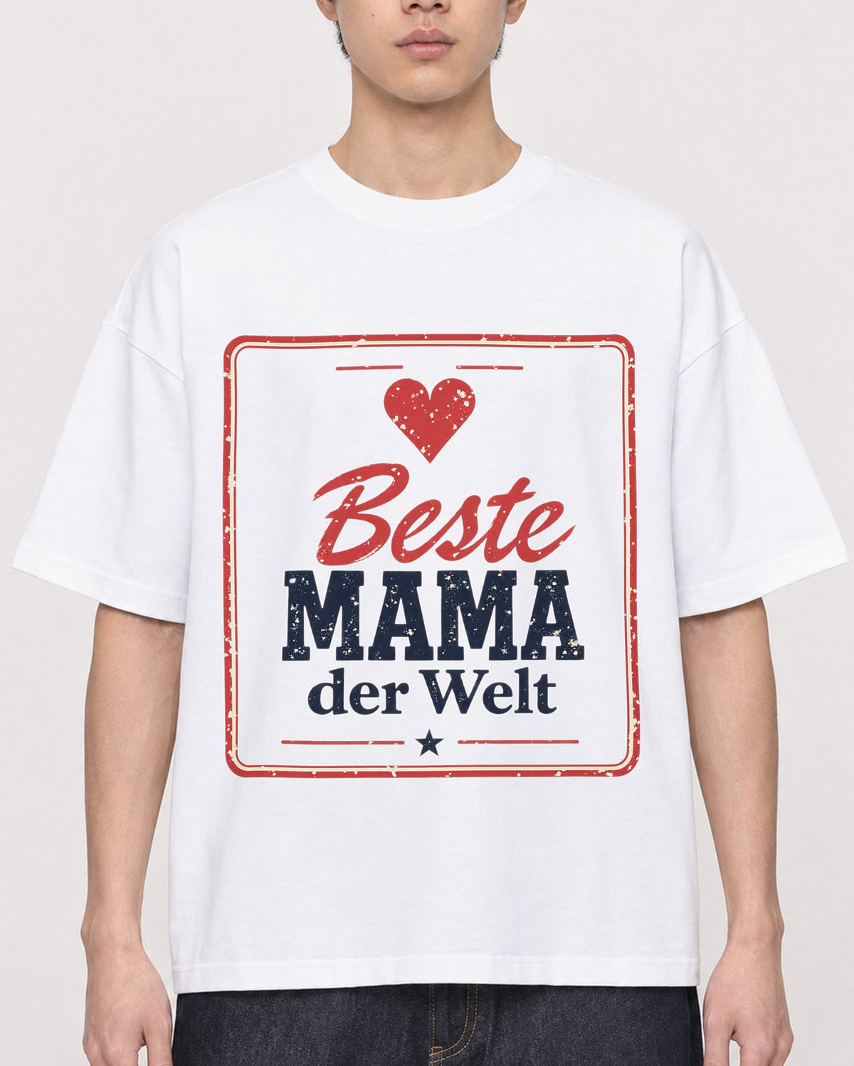 Mockup Boxy Heavyweight Tee White male close-up 01
