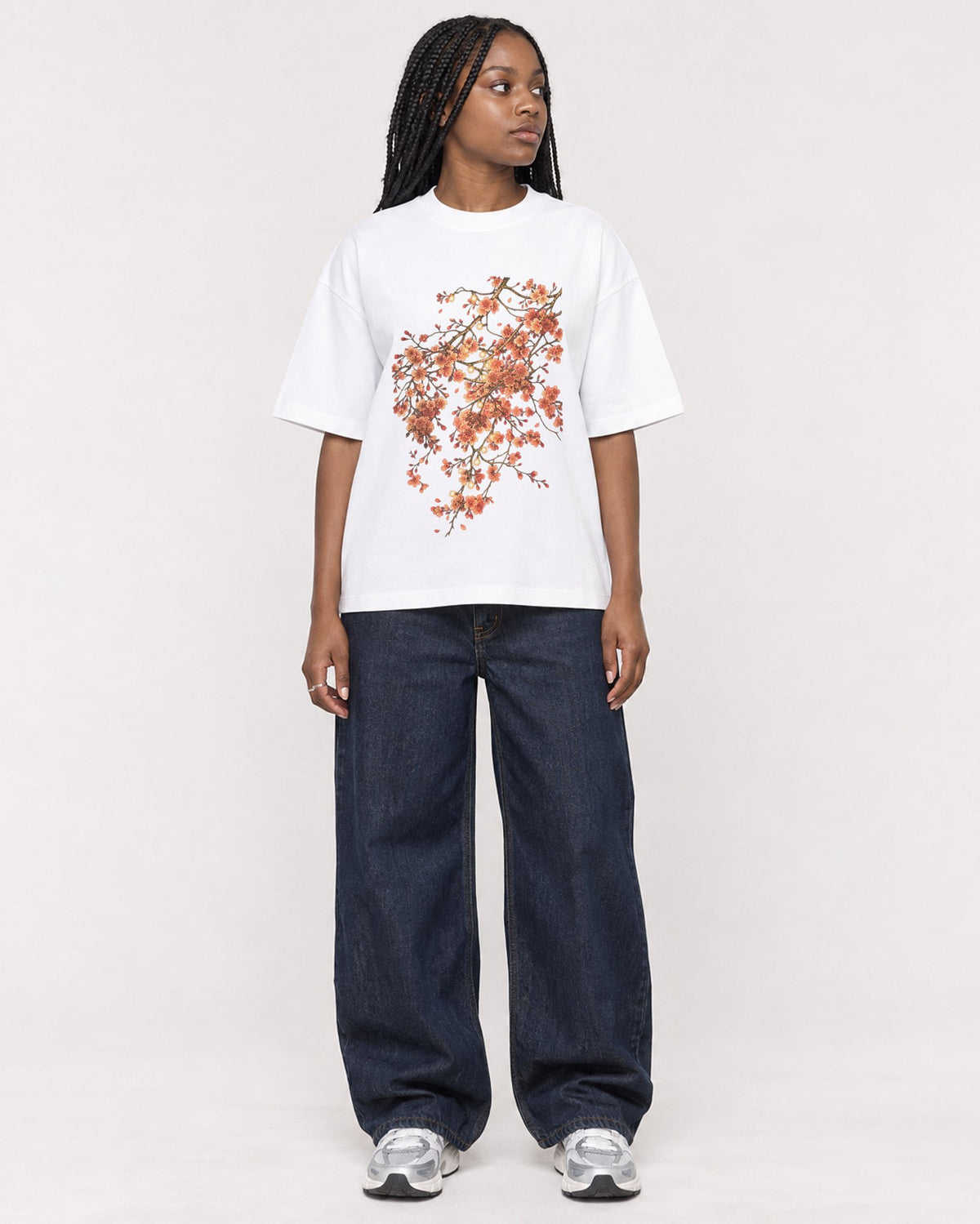 Mockup Boxy Heavyweight Tee White female full-body 04