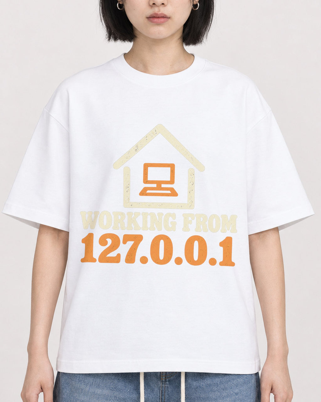 Mockup Boxy Heavyweight Tee White female close-up 11