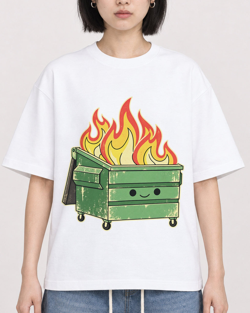 Mockup Boxy Heavyweight Tee White female close-up 11