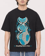 Mockup Boxy Heavyweight Tee Black male close-up 03