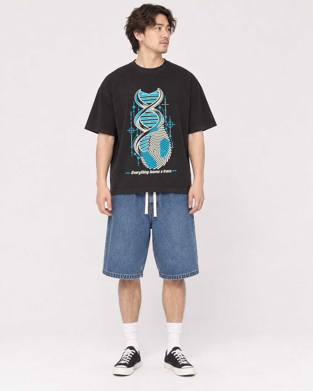 Mockup Boxy Heavyweight Tee Black male full-body 03