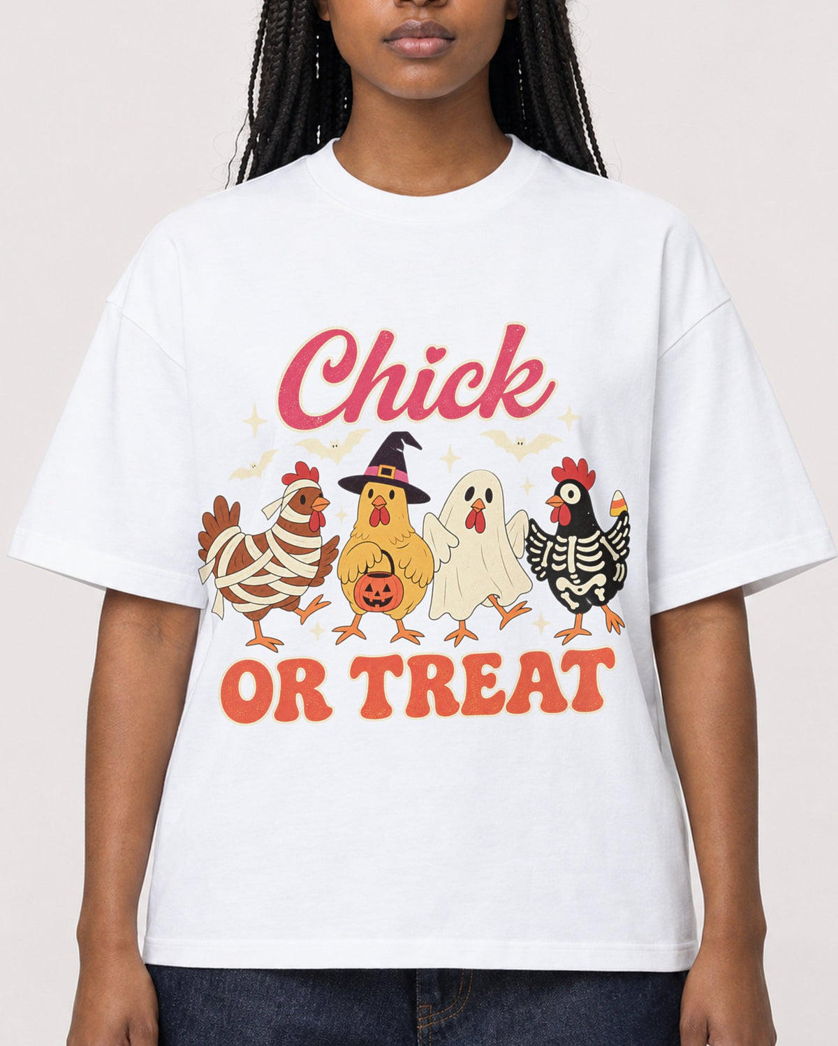 Mockup Boxy Heavyweight Tee White female close-up 04