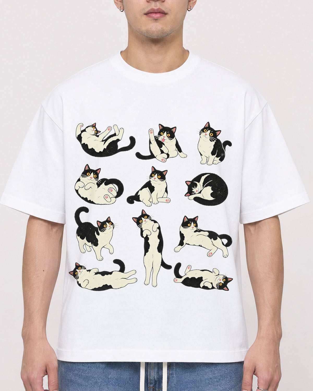 Mockup Boxy Heavyweight Tee White male close-up 13