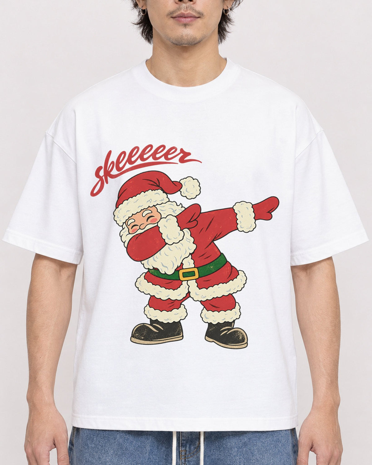 Mockup Boxy Heavyweight Tee White male close-up 03
