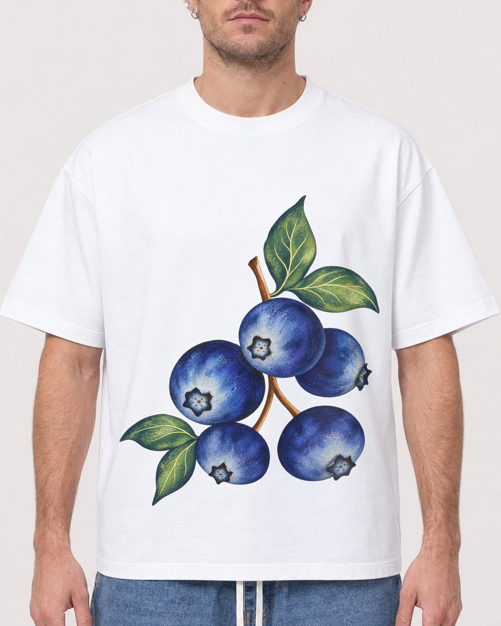 Mockup Boxy Heavyweight Tee White male close-up 08