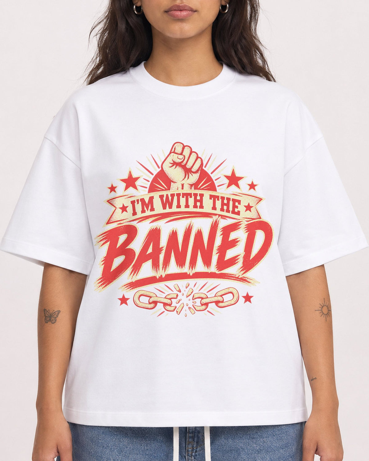 Mockup Boxy Heavyweight Tee White female close-up 06