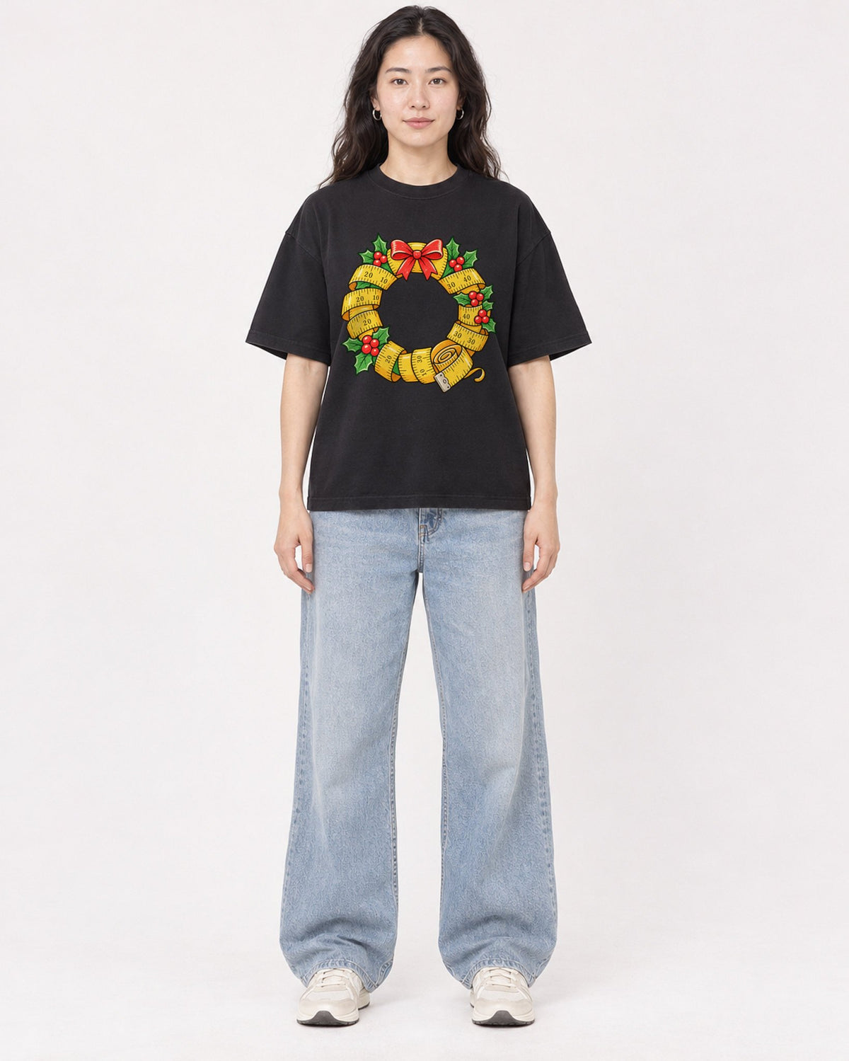 Mockup Boxy Heavyweight Tee Black female full-body 03