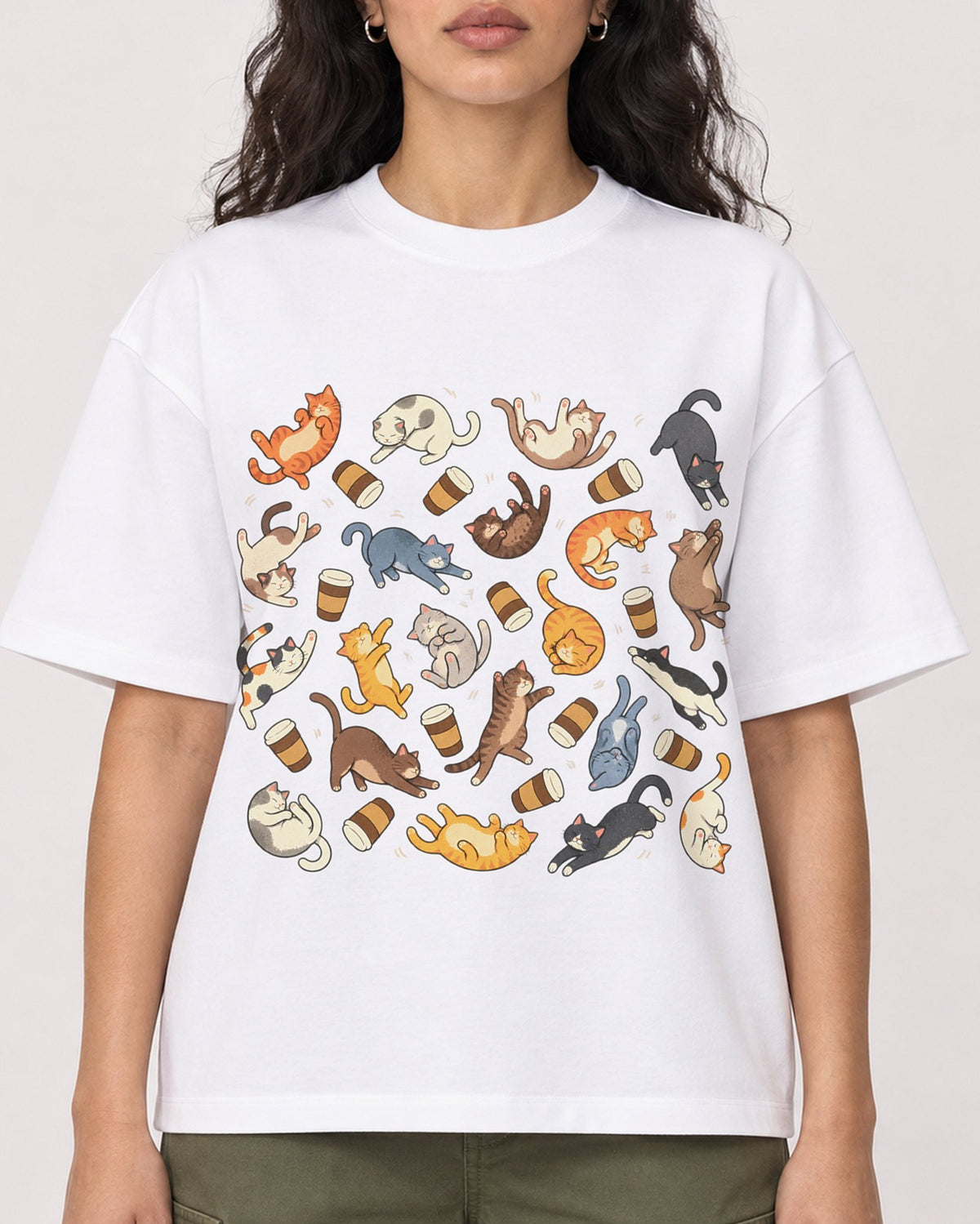 Mockup Boxy Heavyweight Tee White female close-up 07
