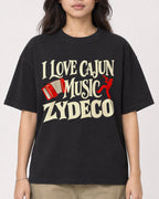 Mockup Boxy Heavyweight Tee Black female close-up 02