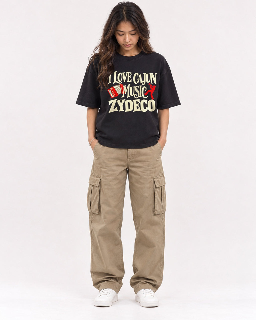 Mockup Boxy Heavyweight Tee Black female full-body 02