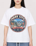 Mockup Boxy Heavyweight Tee White female close-up 01