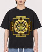Mockup Boxy Heavyweight Tee Black male close-up 11