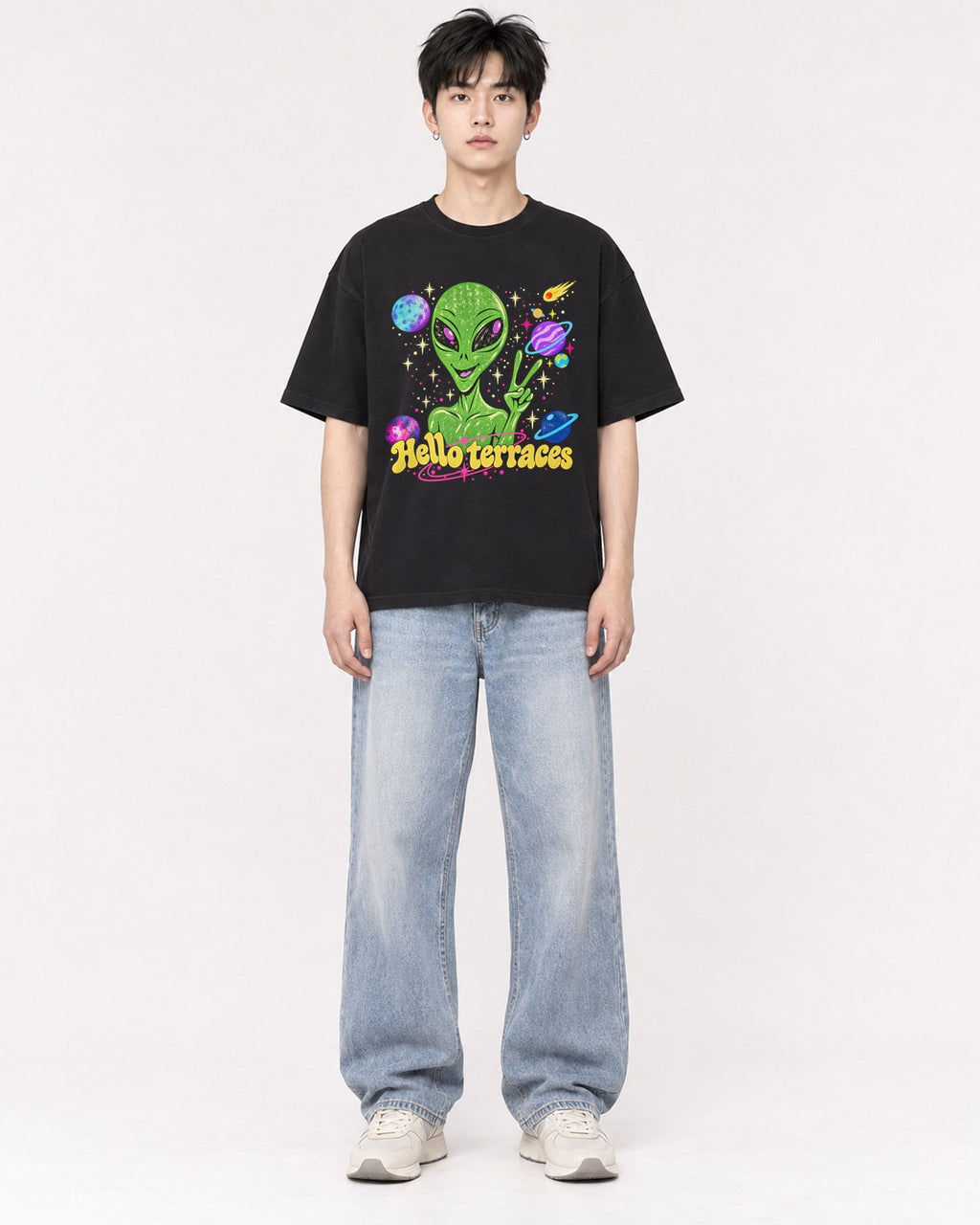 Mockup Boxy Heavyweight Tee Black male full-body 01