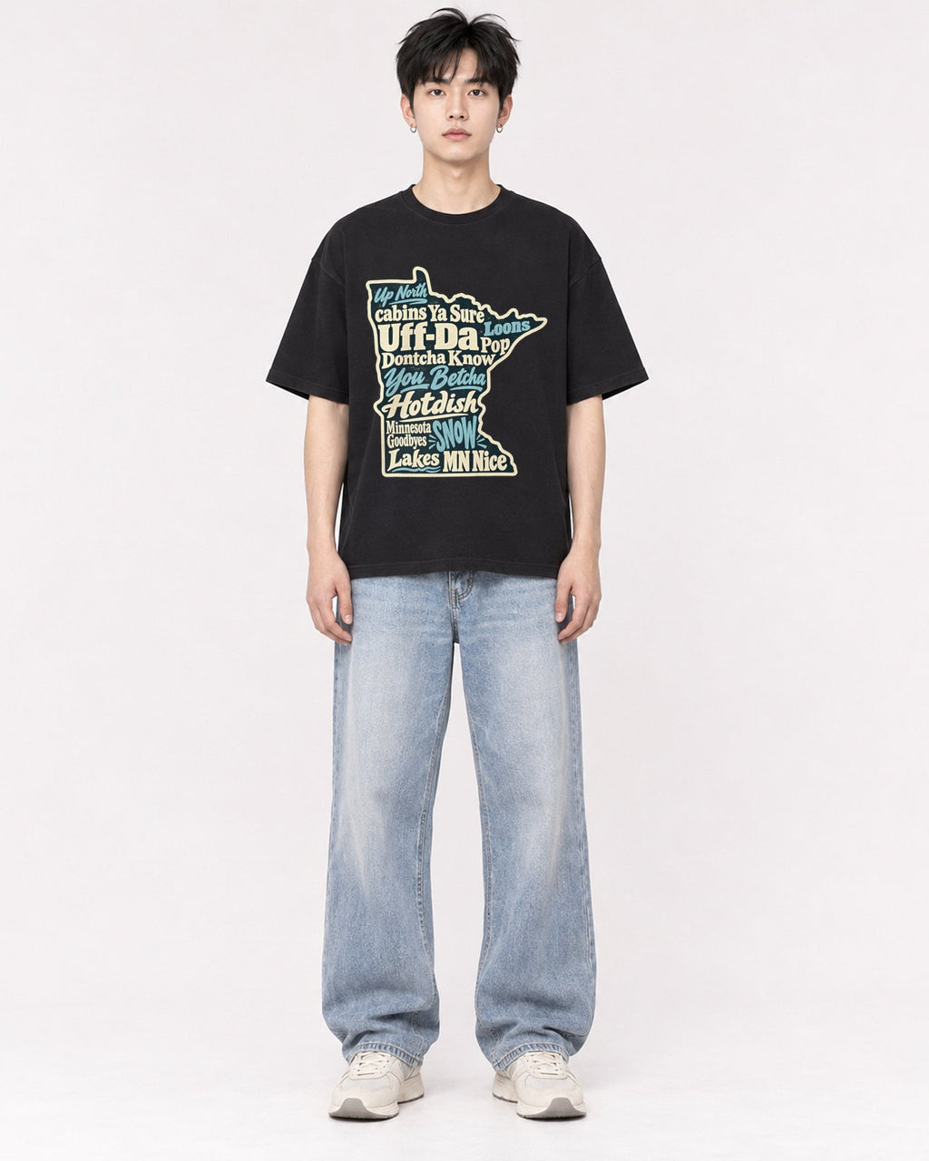 Mockup Boxy Heavyweight Tee Black male full-body 01