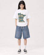 Mockup Boxy Heavyweight Tee White female full-body 01