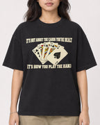 Mockup Boxy Heavyweight Tee Black female close-up 02