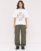 Mockup Boxy Heavyweight Tee White female full-body 02