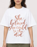 Mockup Boxy Heavyweight Tee White female close-up 02