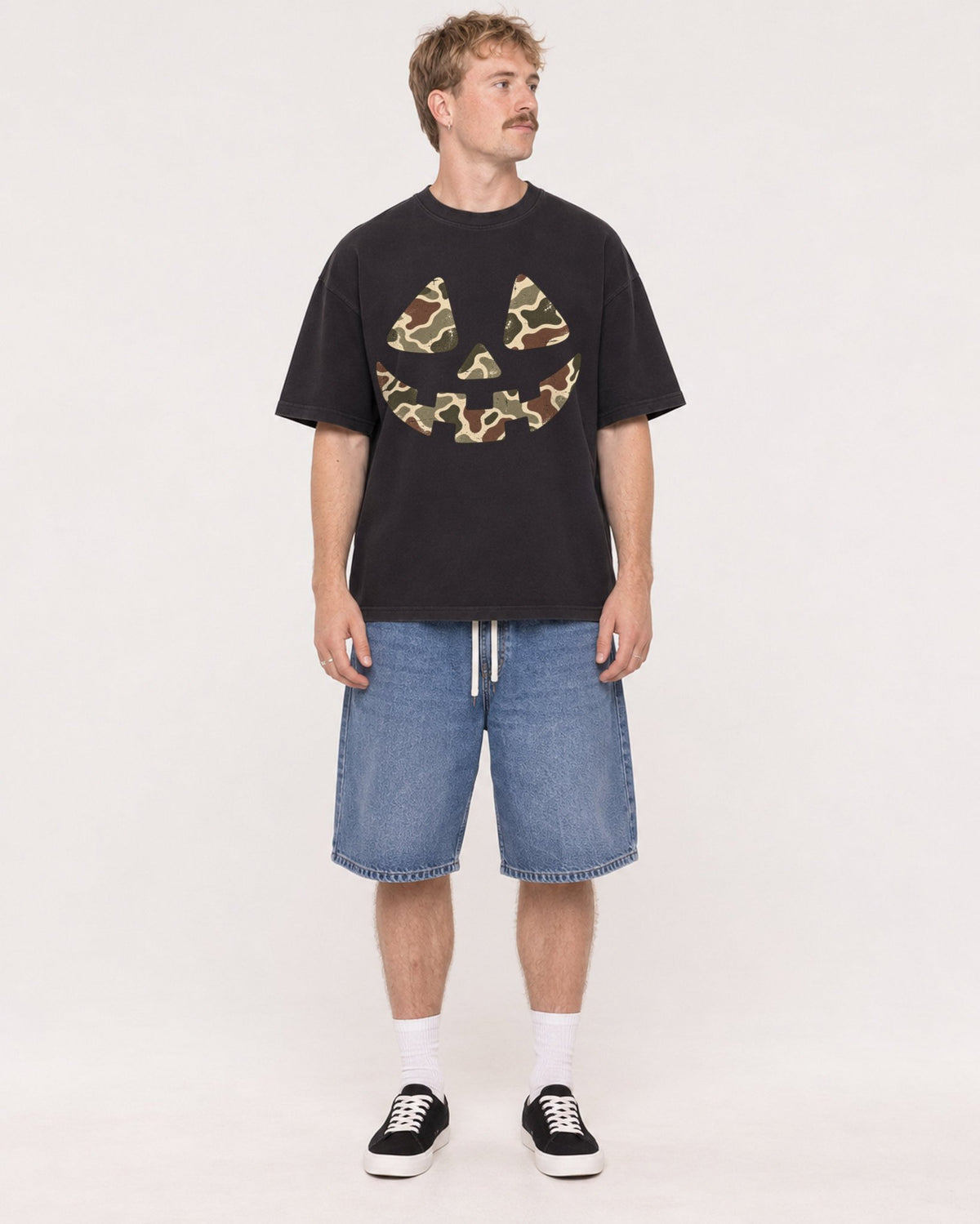 Mockup Boxy Heavyweight Tee Black male full-body 19