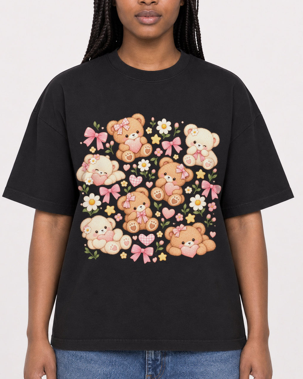 Mockup Boxy Heavyweight Tee Black female close-up 04