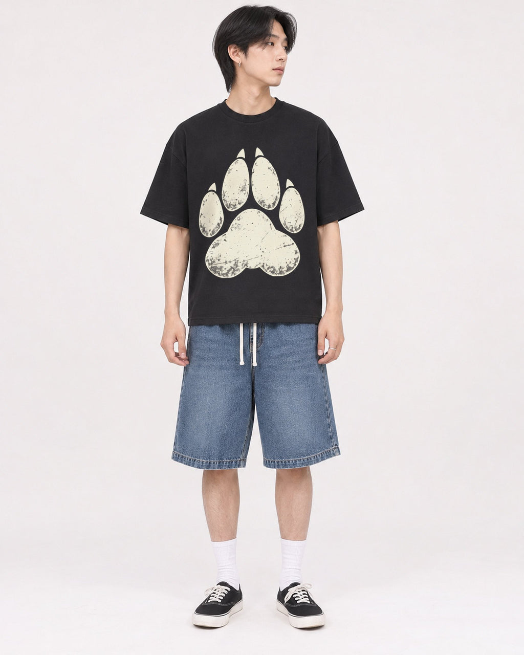 Mockup Boxy Heavyweight Tee Black male full-body 11