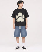 Mockup Boxy Heavyweight Tee Black male full-body 11