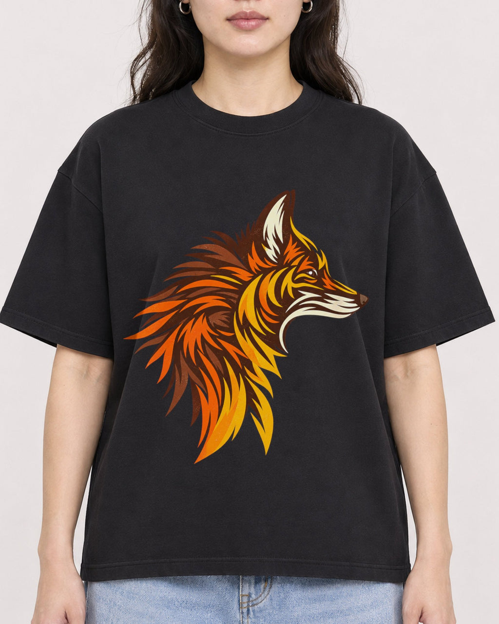 Mockup Boxy Heavyweight Tee Black female close-up 03