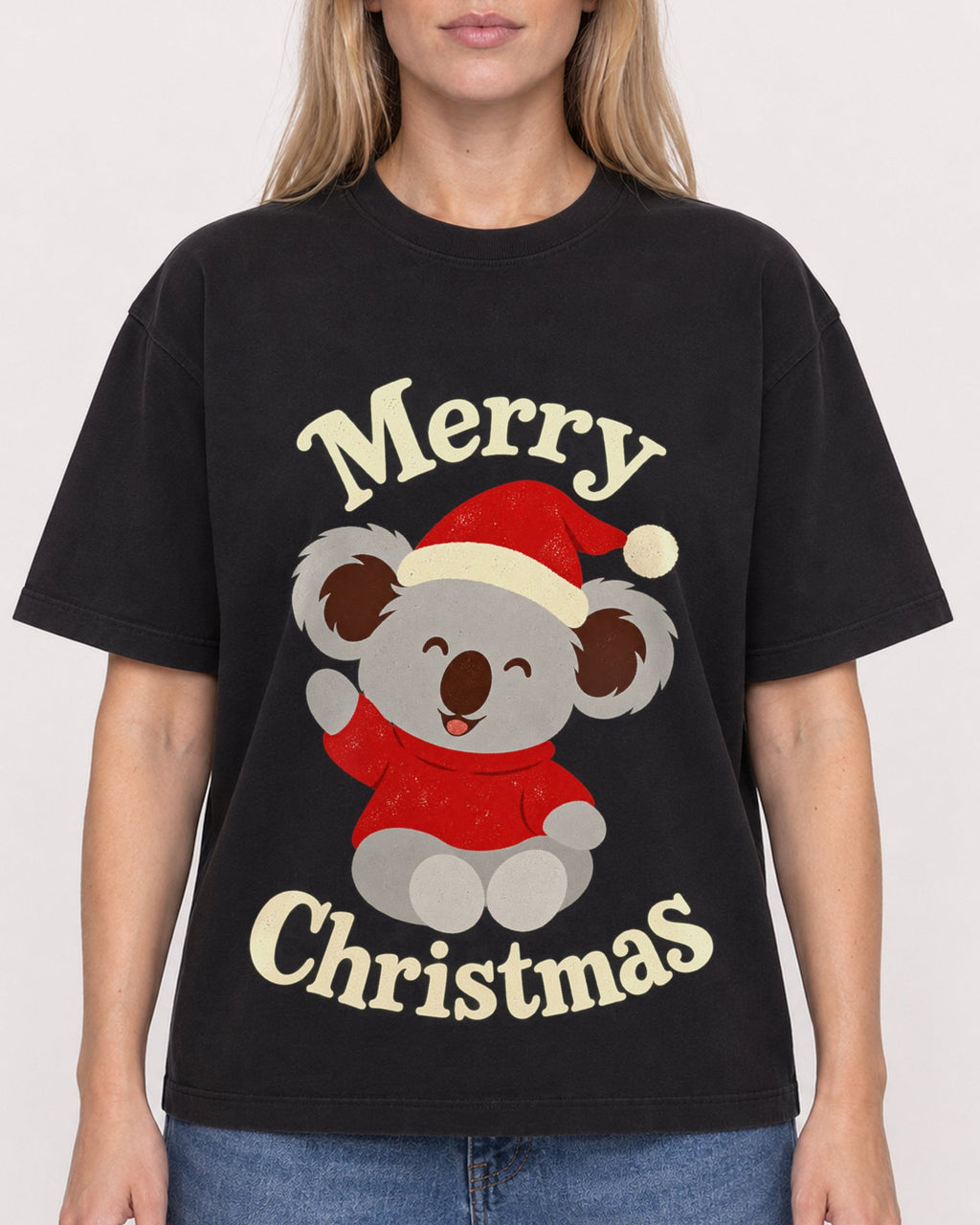 Mockup Boxy Heavyweight Tee Black female close-up 08