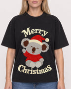 Mockup Boxy Heavyweight Tee Black female close-up 08
