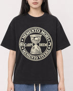 Mockup Boxy Heavyweight Tee Black female close-up 01