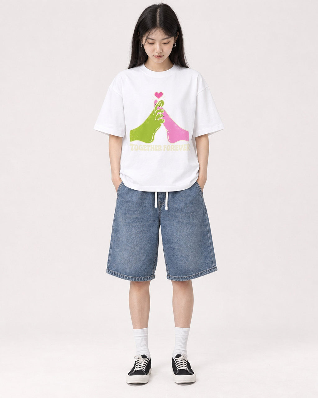 Mockup Boxy Heavyweight Tee White female full-body 01