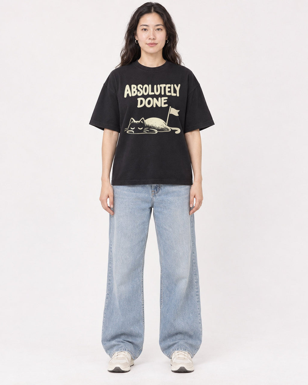 Mockup Boxy Heavyweight Tee Black female full-body 03