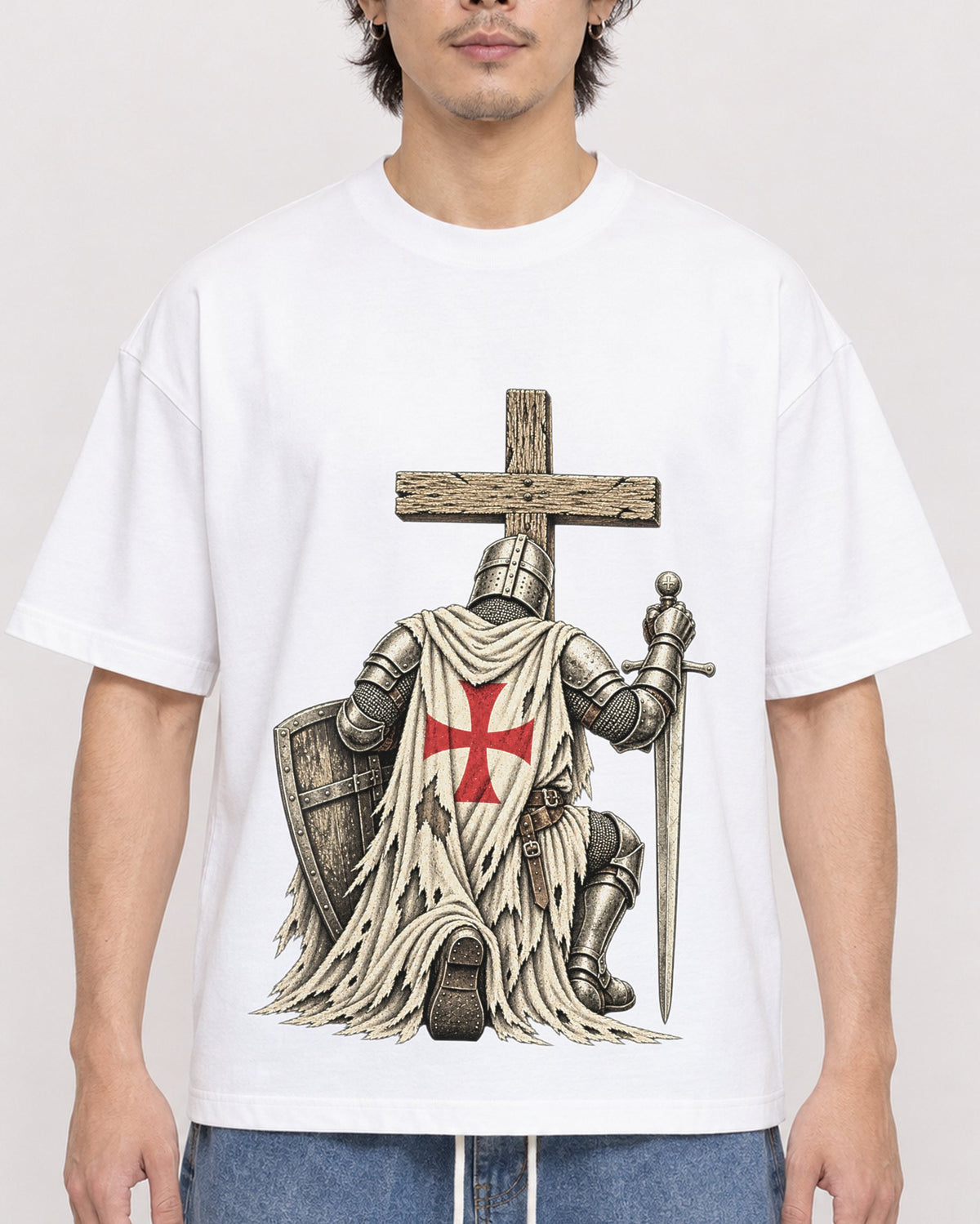 Mockup Boxy Heavyweight Tee White male close-up 03