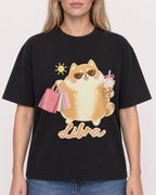Mockup Boxy Heavyweight Tee Black female close-up 08