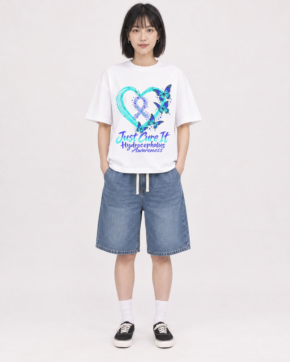Mockup Boxy Heavyweight Tee White female full-body 11