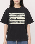 Mockup Boxy Heavyweight Tee Black female close-up 01