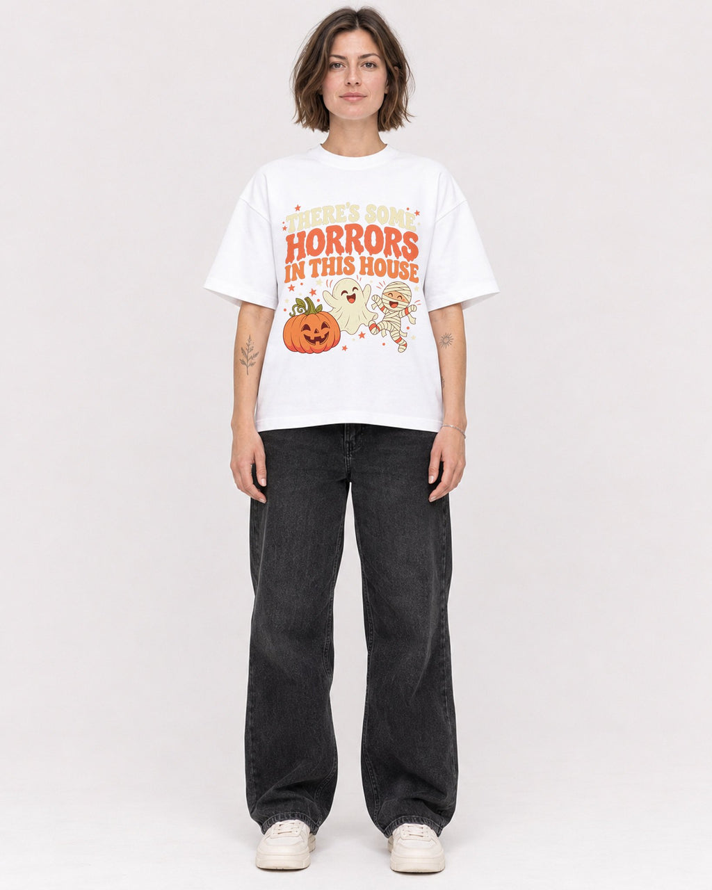Mockup Boxy Heavyweight Tee White female full-body 18