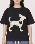 Mockup Boxy Heavyweight Tee Black female close-up 13