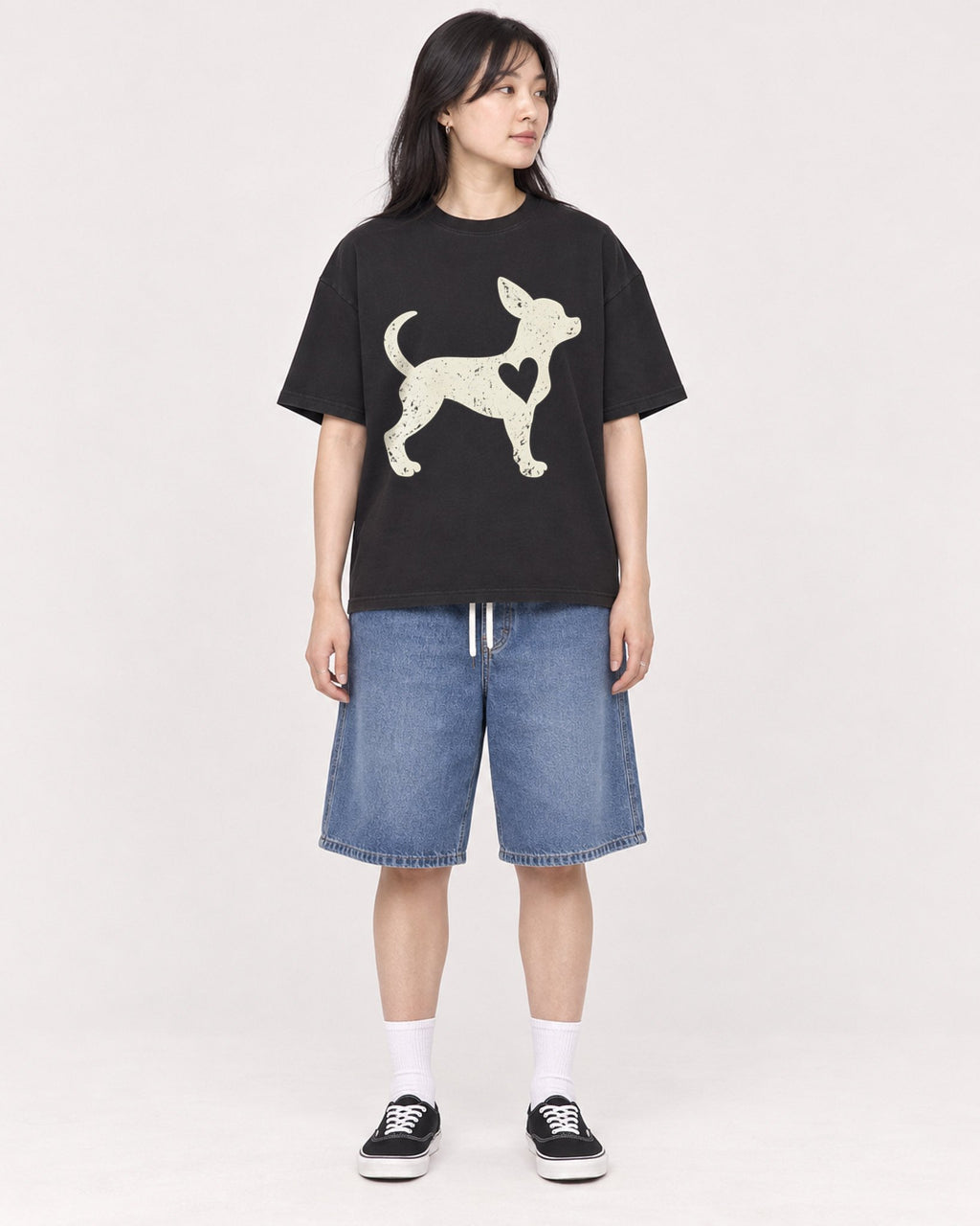 Mockup Boxy Heavyweight Tee Black female full-body 13