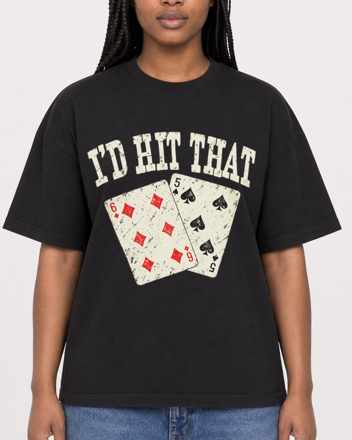 Mockup Boxy Heavyweight Tee Black female close-up 04
