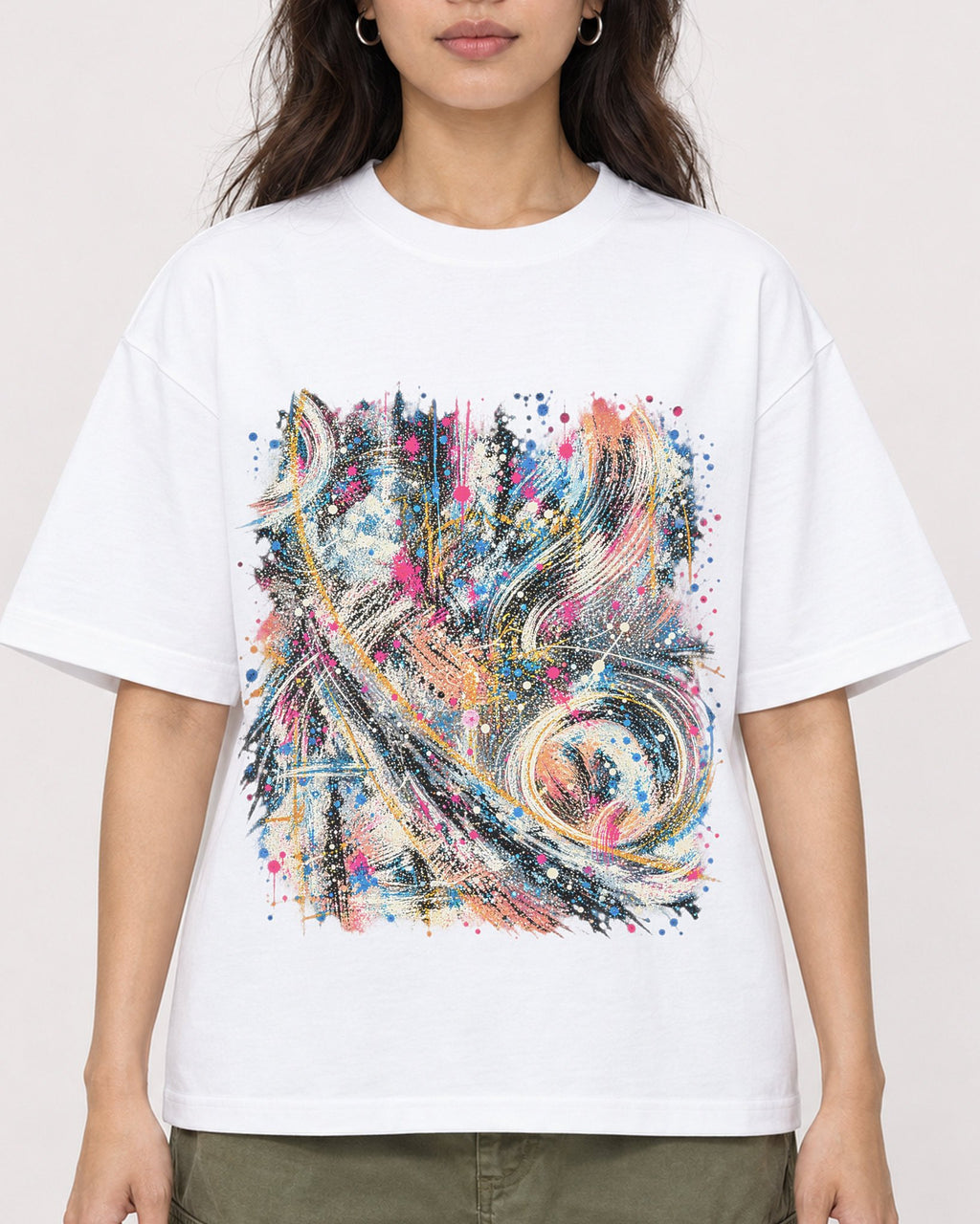 Mockup Boxy Heavyweight Tee White female close-up 02