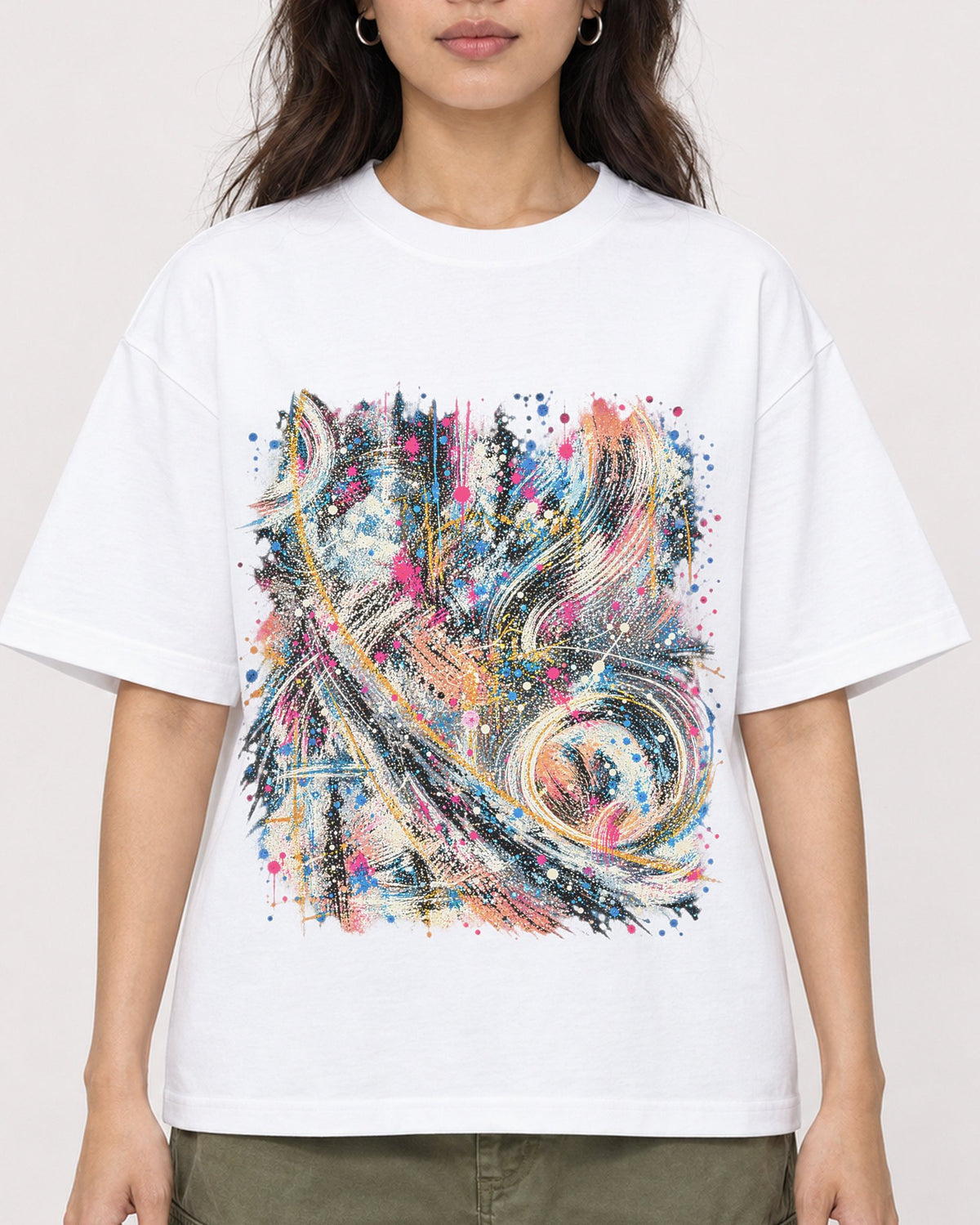 Mockup Boxy Heavyweight Tee White female close-up 02