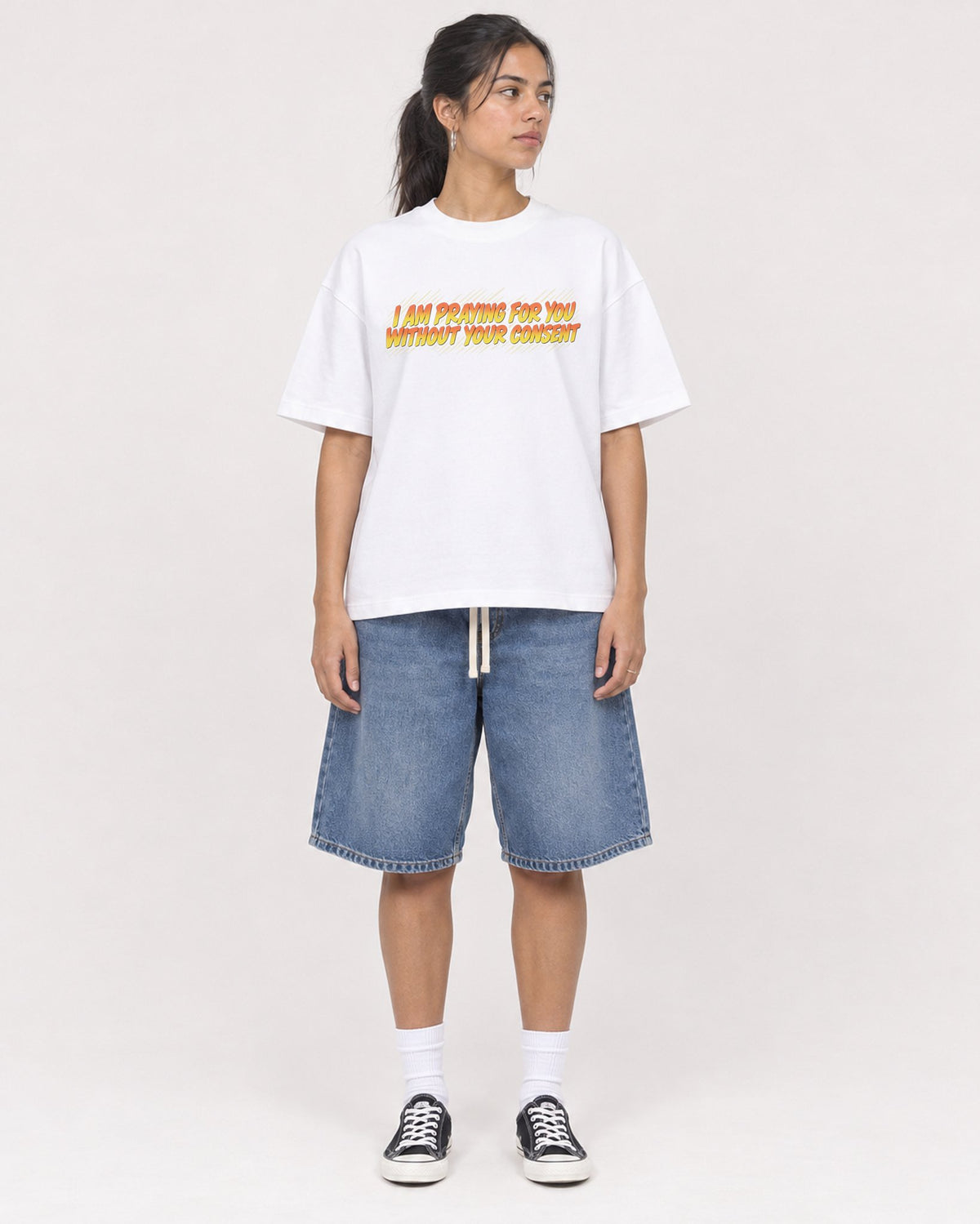 Mockup Boxy Heavyweight Tee White female full-body 16