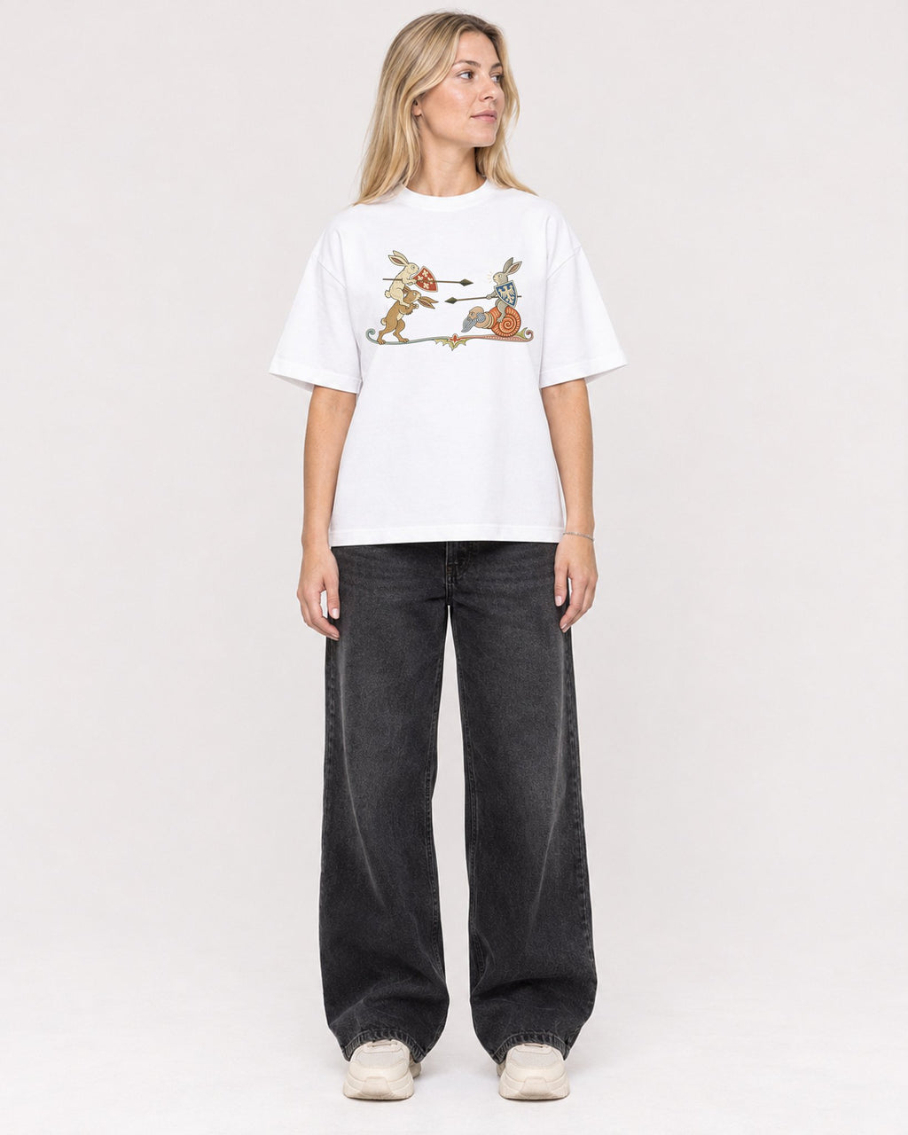 Mockup Boxy Heavyweight Tee White female full-body 08