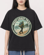Mockup Boxy Heavyweight Tee Black female close-up 01