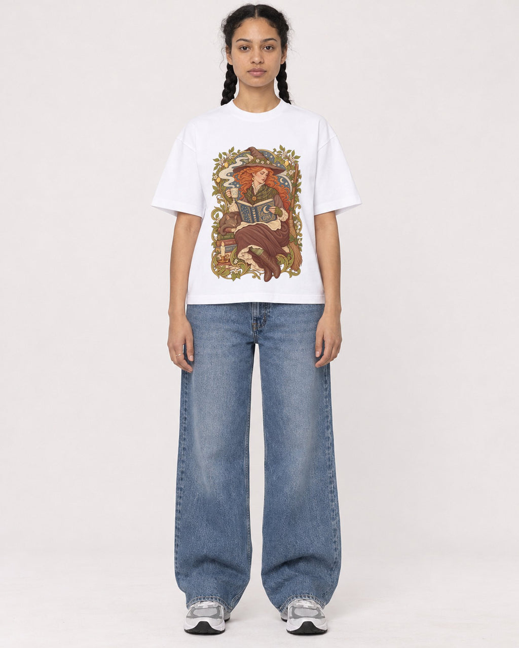 Mockup Boxy Heavyweight Tee White female full-body 50