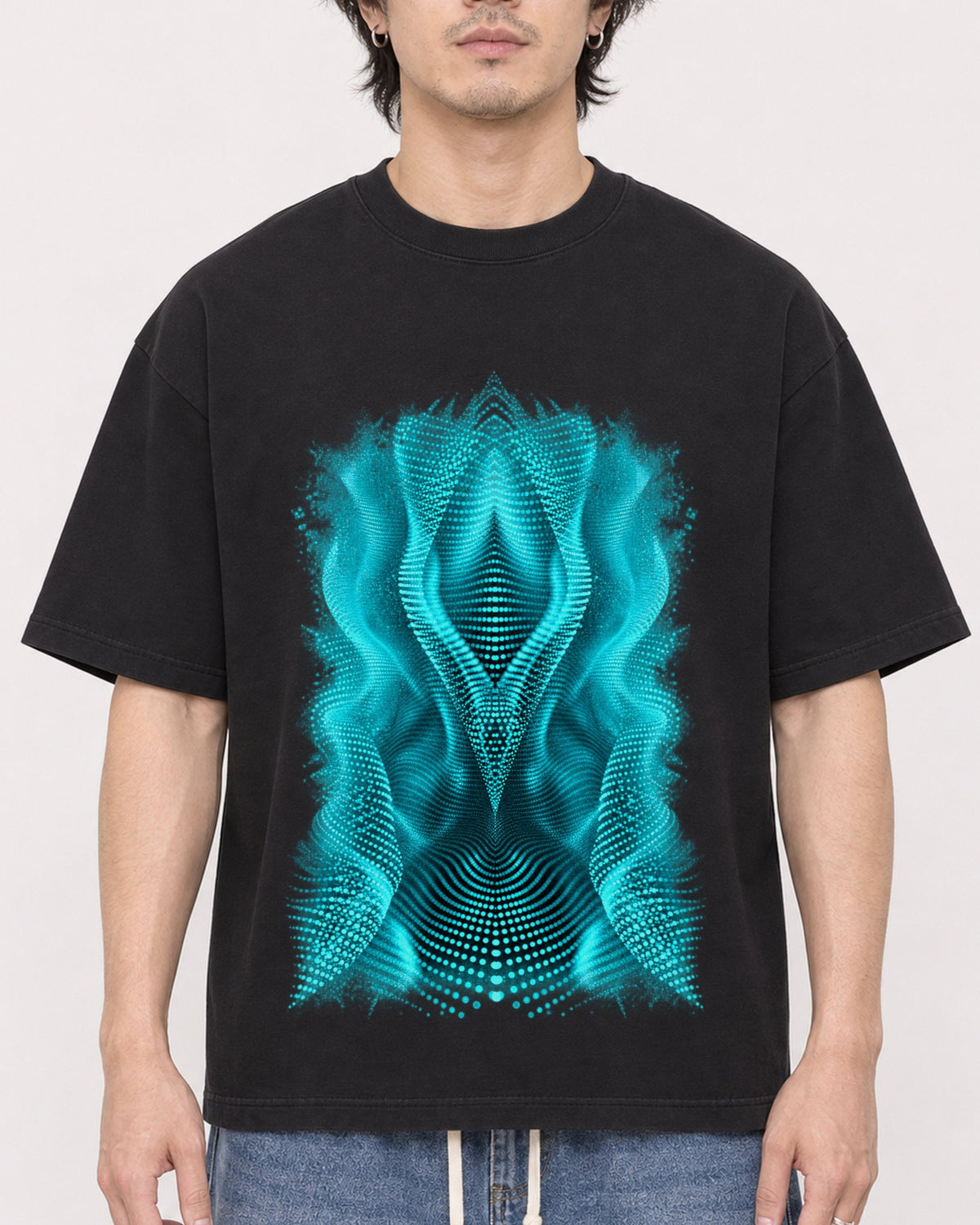 Mockup Boxy Heavyweight Tee Black male close-up 03