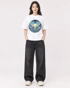 Mockup Boxy Heavyweight Tee White female full-body 03