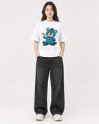 Mockup Boxy Heavyweight Tee White female full-body 03